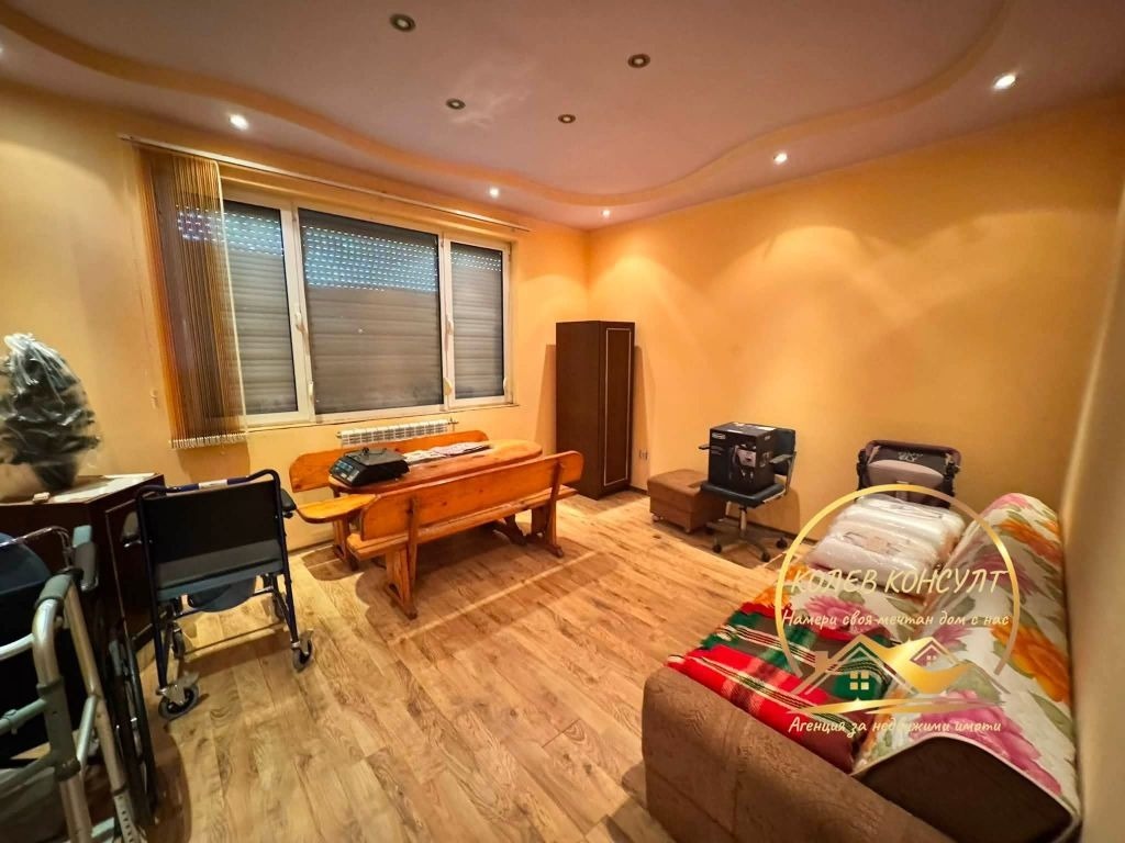 Продава КЪЩА, гр. Димитровград, област Хасково, снимка 8 - Къщи - 55547971