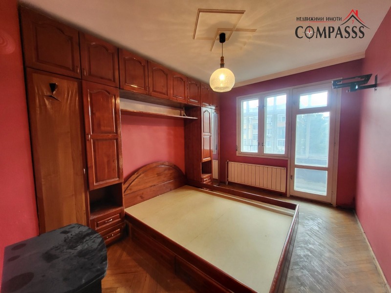 Продава  3-стаен град Добрич , Градска болница , 100 кв.м | 93263199 - изображение [9]