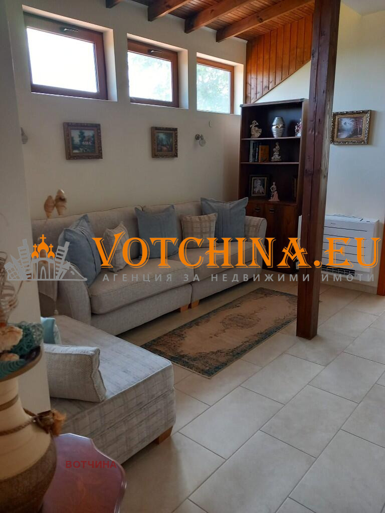 Продава КЪЩА, с. Безводица, област Добрич, снимка 8 - Къщи - 52647795