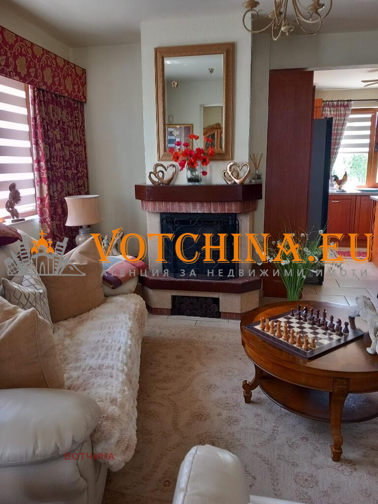 Продава КЪЩА, с. Безводица, област Добрич, снимка 3 - Къщи - 52647795