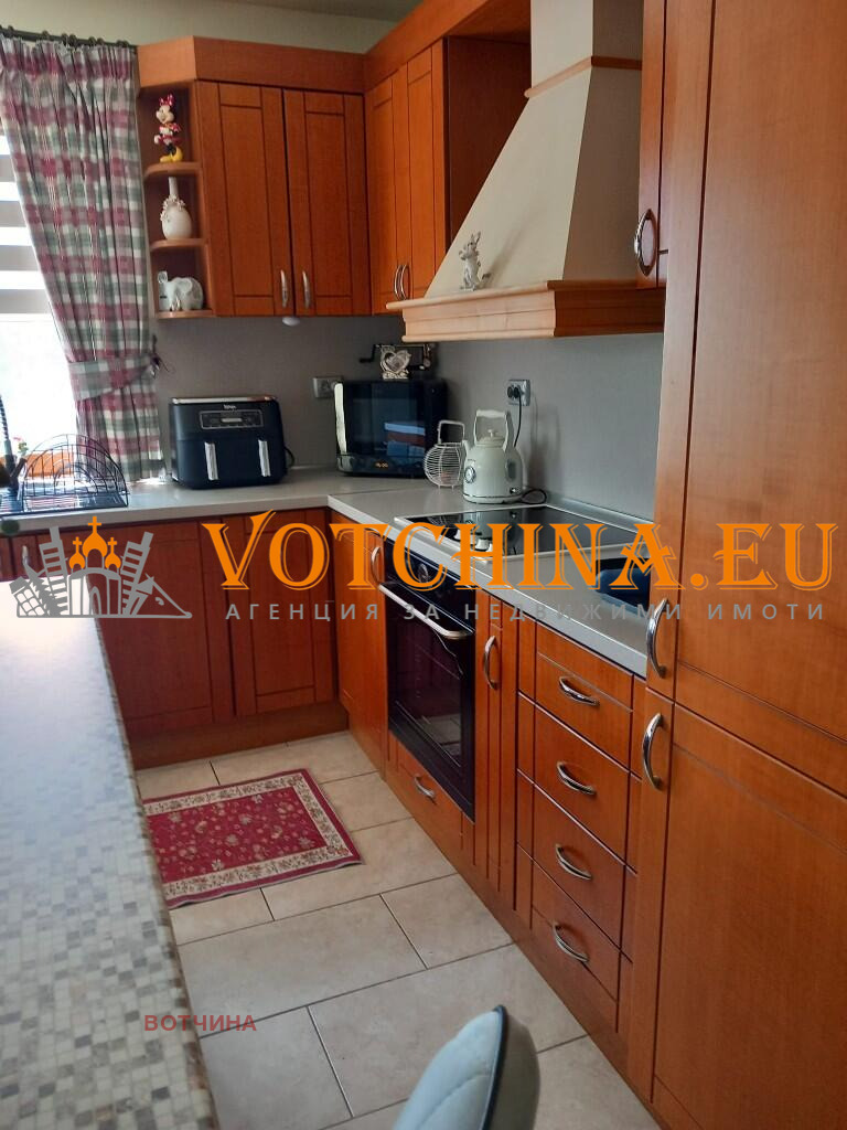 Продава КЪЩА, с. Безводица, област Добрич, снимка 7 - Къщи - 52647795