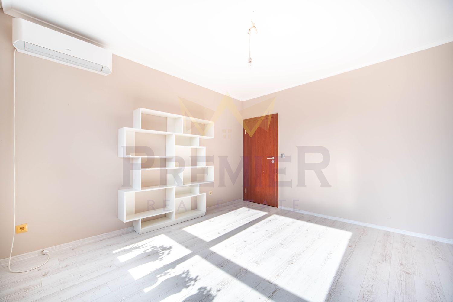 Продава 3-СТАЕН, гр. Варна, м-т Евксиноград, снимка 9 - Апартаменти - 54601420