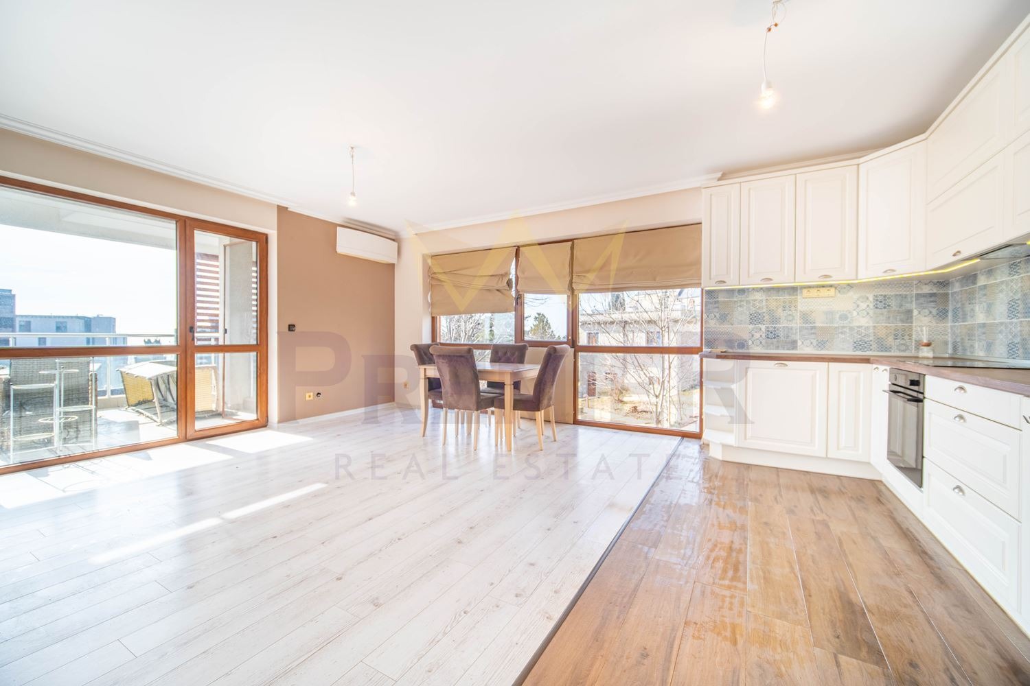 Продава 3-СТАЕН, гр. Варна, м-т Евксиноград, снимка 3 - Апартаменти - 54601420