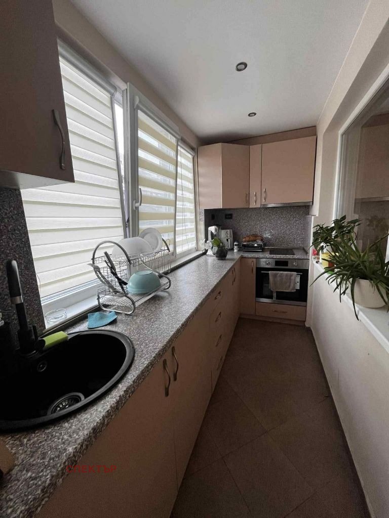 Zu verkaufen  1 Schlafzimmer Pernik , Iztok , 65 qm | 60633287 - Bild [6]