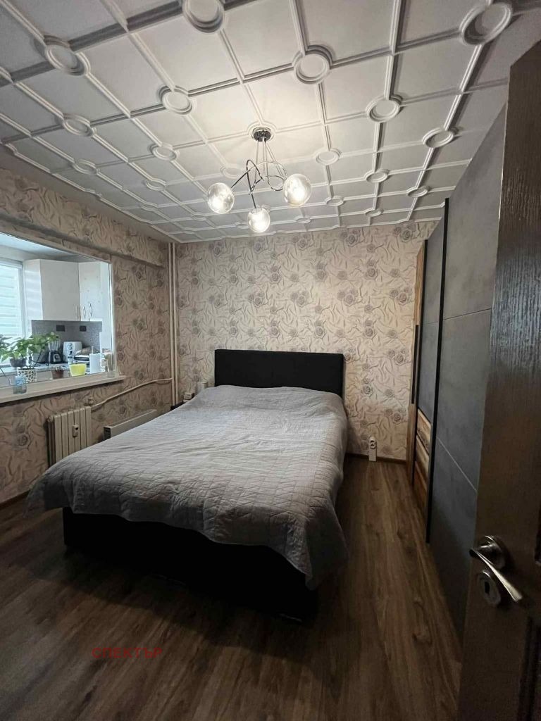 Zu verkaufen  1 Schlafzimmer Pernik , Iztok , 65 qm | 60633287 - Bild [4]