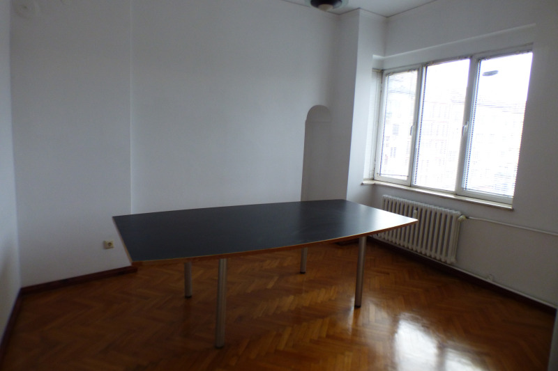 En venta  3 dormitorios Sofia , Tsentar , 179 metros cuadrados | 44414746 - imagen [3]