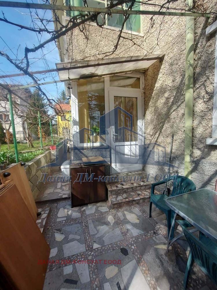 Продава ЕТАЖ ОТ КЪЩА, гр. Шумен, Пожарната, снимка 3 - Етаж от къща - 54433944