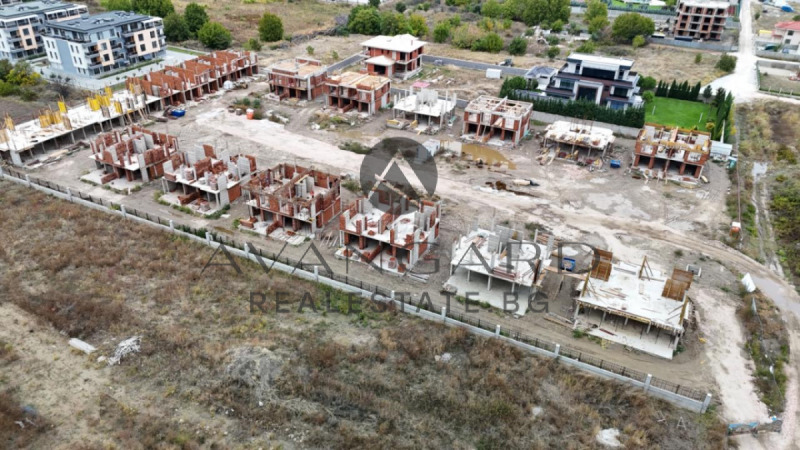 Til salg  Hus Plovdiv , Ostromila , 278 kvm | 92343801 - billede [4]