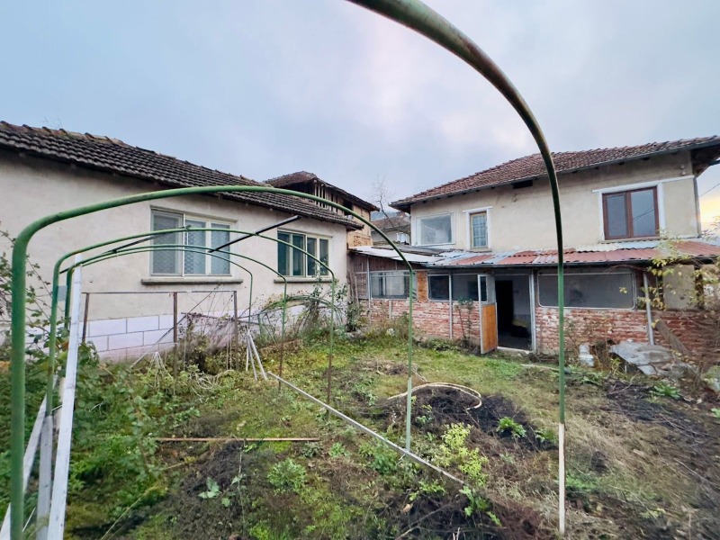 Продава КЪЩА, с. Говежда, област Монтана, снимка 4 - Къщи - 52754580