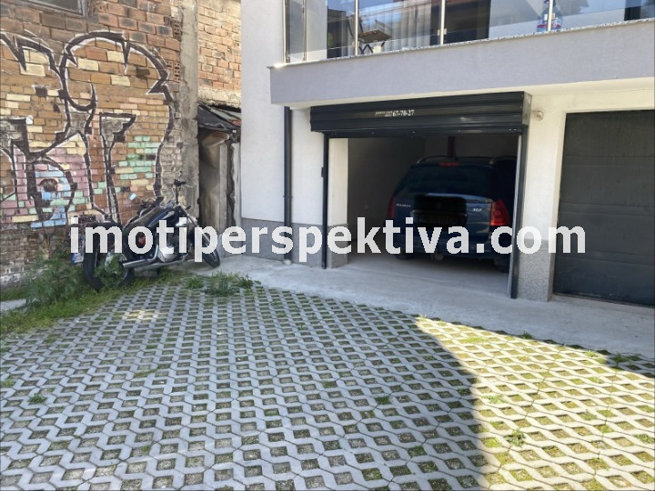 Продава ГАРАЖ, ПАРКОМЯСТО, гр. Пловдив, Кючук Париж, снимка 4 - Гаражи и паркоместа - 55431664