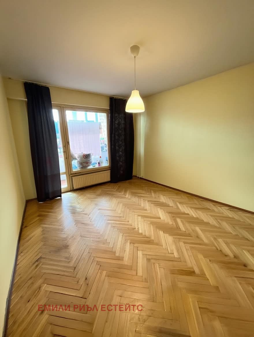 Продава 1-СТАЕН, гр. София, Люлин 6, снимка 3 - Апартаменти - 54689101