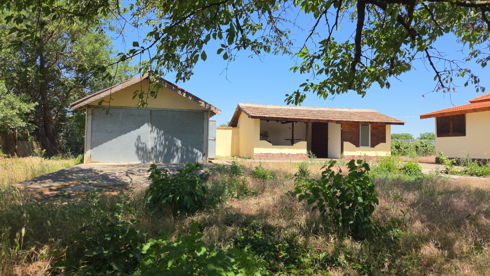 Продава КЪЩА, гр. Балчик, област Добрич, снимка 2 - Къщи - 50370366