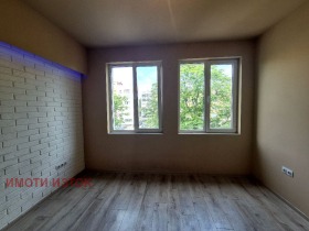 2 chambres Iztok, Pernik 7