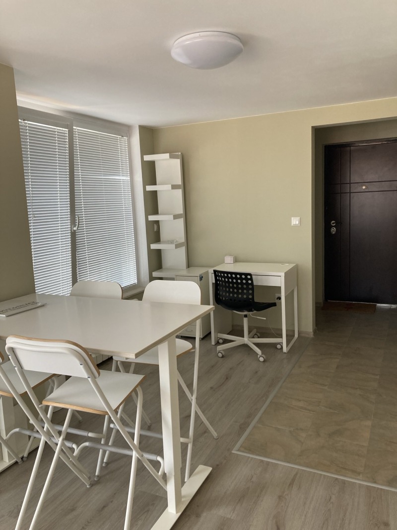 Продава  2-стаен град София , Център , 117 кв.м | 78629726 - изображение [2]