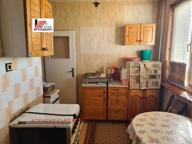 Продава 3-СТАЕН, гр. Кърджали, Студен кладенец, снимка 5 - Апартаменти - 52386346