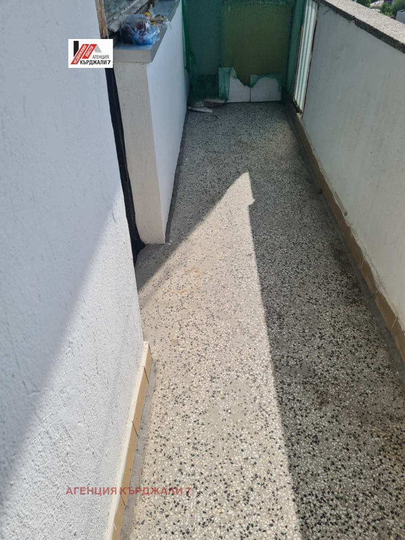 Продава 3-СТАЕН, гр. Кърджали, Студен кладенец, снимка 12 - Апартаменти - 52386346