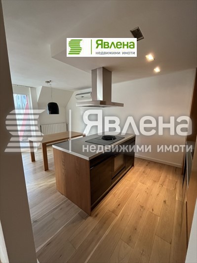 Продава МНОГОСТАЕН, гр. София, Център, снимка 1 - Aпартаменти - 47767526