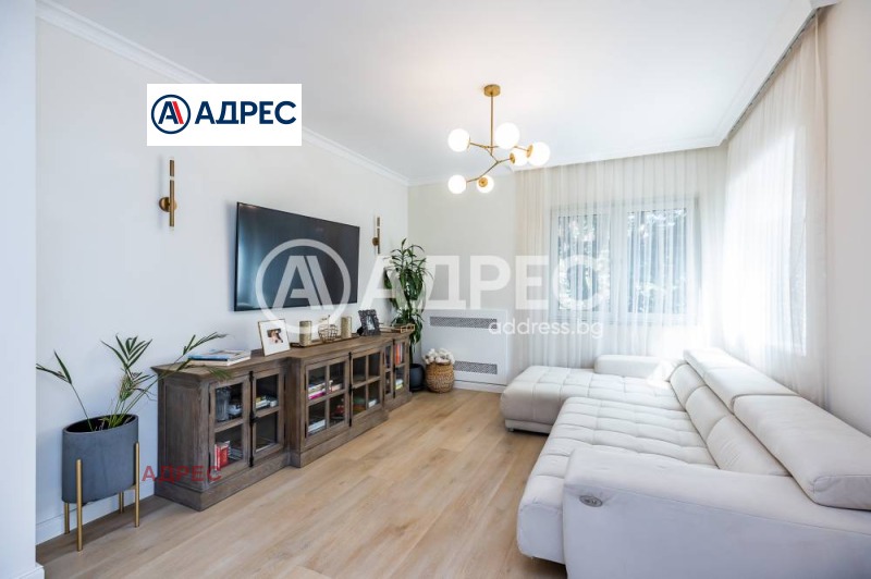 Продава КЪЩА, гр. Варна, Център, снимка 11 - Къщи - 53019612