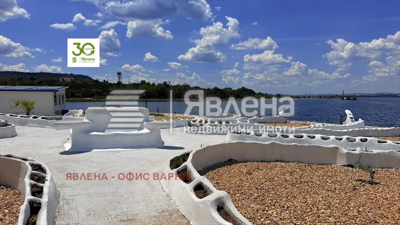 Продава КЪЩА, гр. Варна, Островна промишлена зона, снимка 2 - Къщи - 55040485