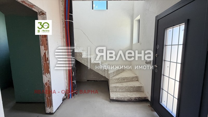Продава КЪЩА, гр. Варна, Островна промишлена зона, снимка 10 - Къщи - 55040485