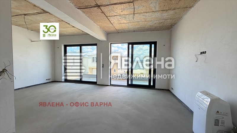 Продава КЪЩА, гр. Варна, Островна промишлена зона, снимка 9 - Къщи - 55040485