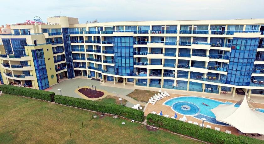 Продава 3-СТАЕН, гр. Поморие, област Бургас, снимка 2 - Апартаменти - 43905326