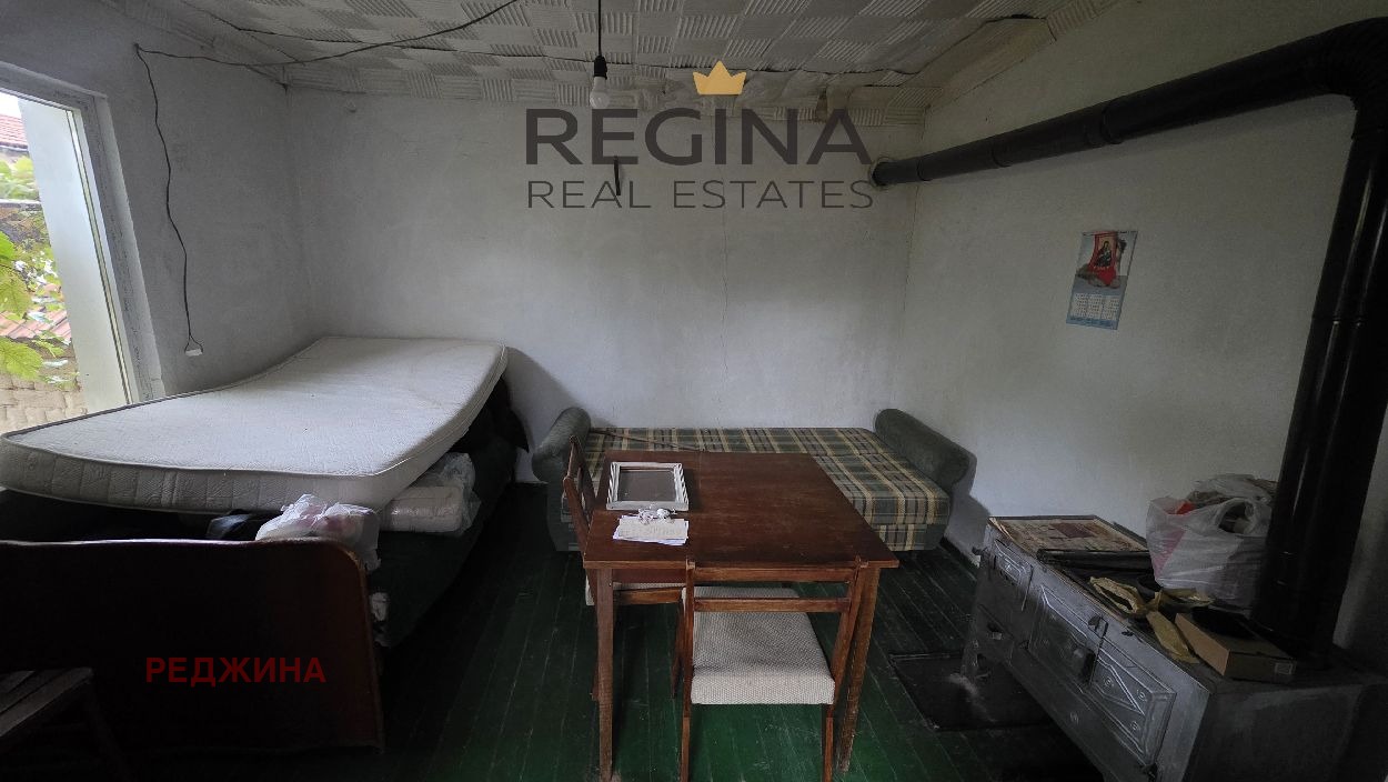 Продава КЪЩА, с. Песнопой, област Пловдив, снимка 3 - Къщи - 56288691
