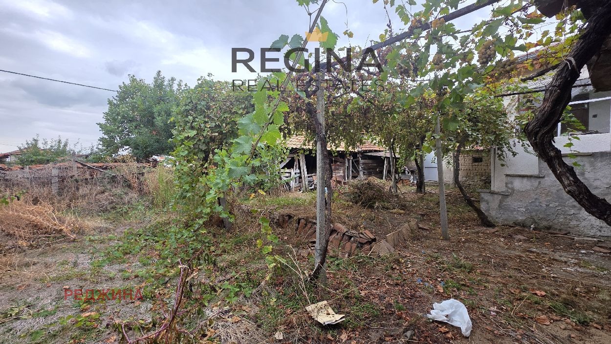 Продава КЪЩА, с. Песнопой, област Пловдив, снимка 8 - Къщи - 56288691