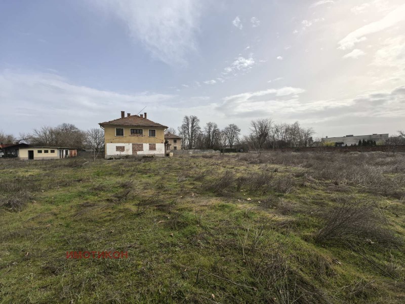 Продава ПАРЦЕЛ в област Сливен, гр. Нова Загора - 4594 кв.м / При запитване, ИМОТИКОН