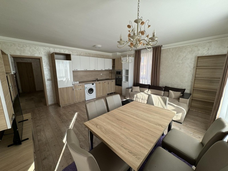 Продава  3-стаен град Шумен , Пазара , 110 кв.м | 20549824 - изображение [2]