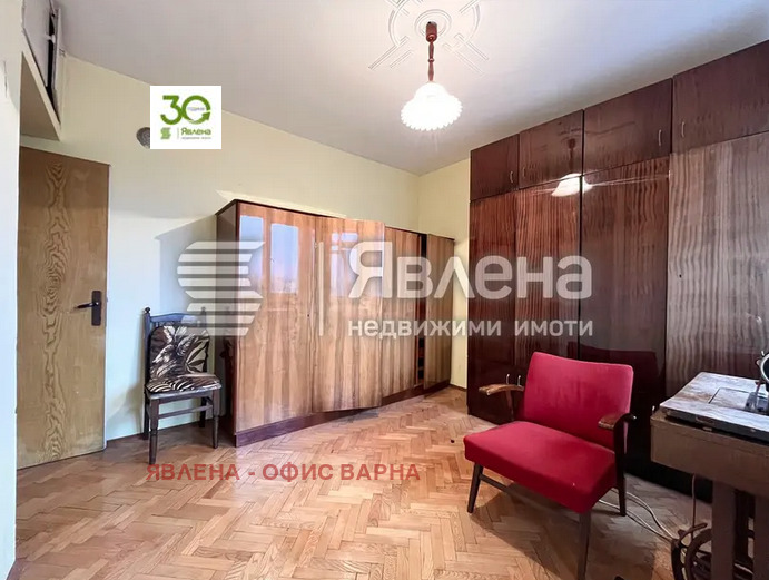 Продава 3-СТАЕН, гр. Варна, Окръжна болница-Генерали, снимка 2 - Апартаменти - 52346017