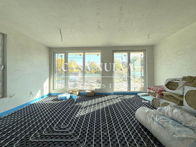 Продава КЪЩА, гр. София, гр. Банкя