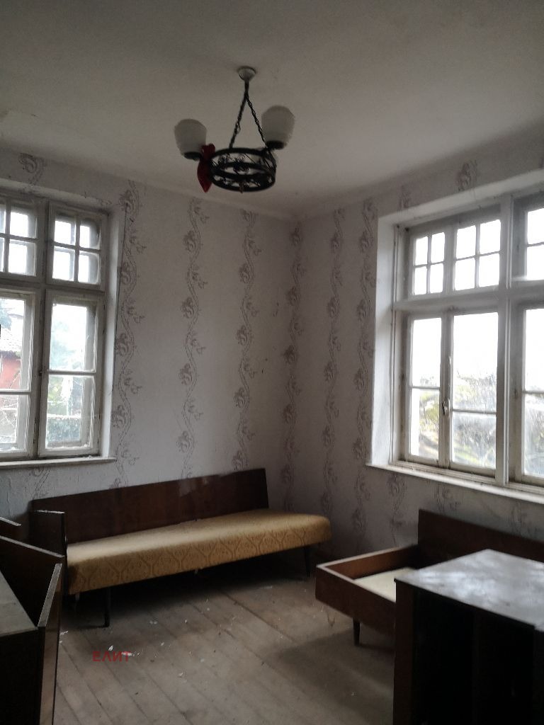 Продава КЪЩА, гр. Мъглиж, област Стара Загора, снимка 2 - Къщи - 54124040