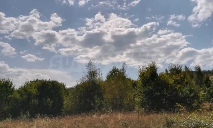 Продава ПАРЦЕЛ, с. Рибарица, област Ловеч