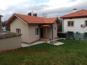 House Batanovtsi, region Pernik 8