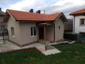 Haus Batanowzi, region Pernik 4