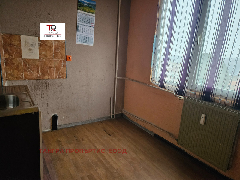 Продава 1-СТАЕН, гр. Перник, Тева, снимка 2 - Апартаменти - 52567077