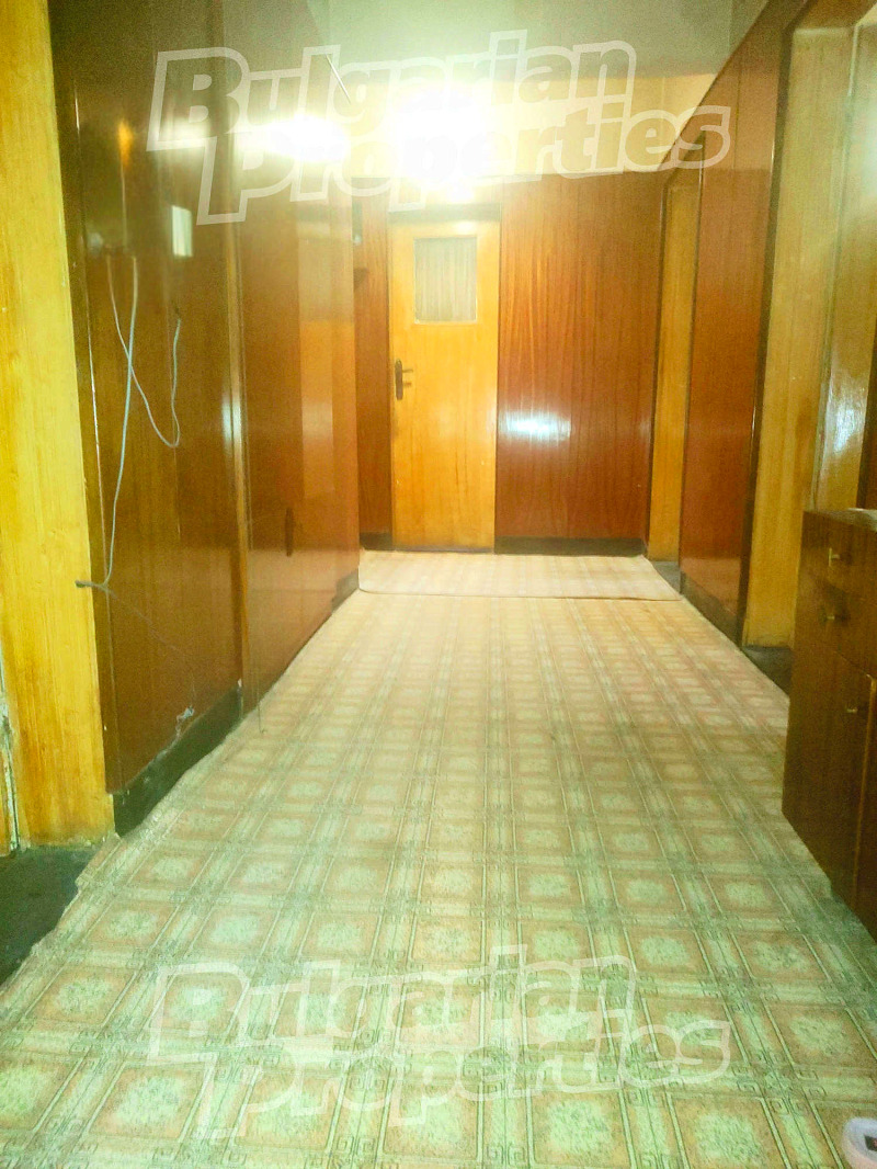 Продава 3-СТАЕН, гр. Шумен, Болницата, снимка 6 - Апартаменти - 52475741