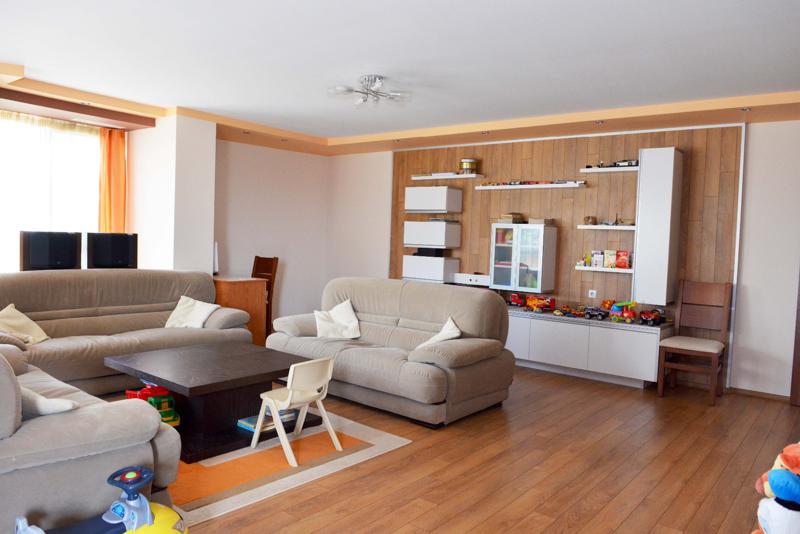 De vânzare  3+ dormitor Plovdiv , Vâstaniciesci , 180 mp | 12316218