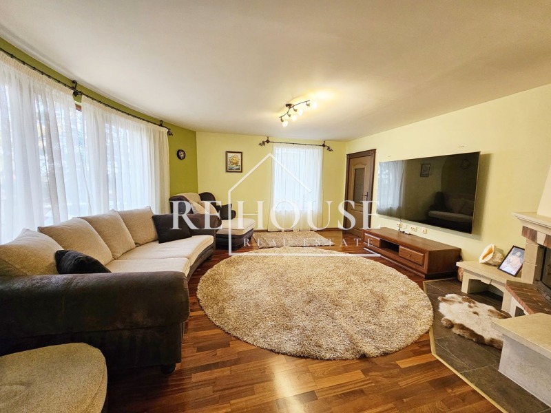 Продава КЪЩА, гр. Варна, м-т Долна Трака