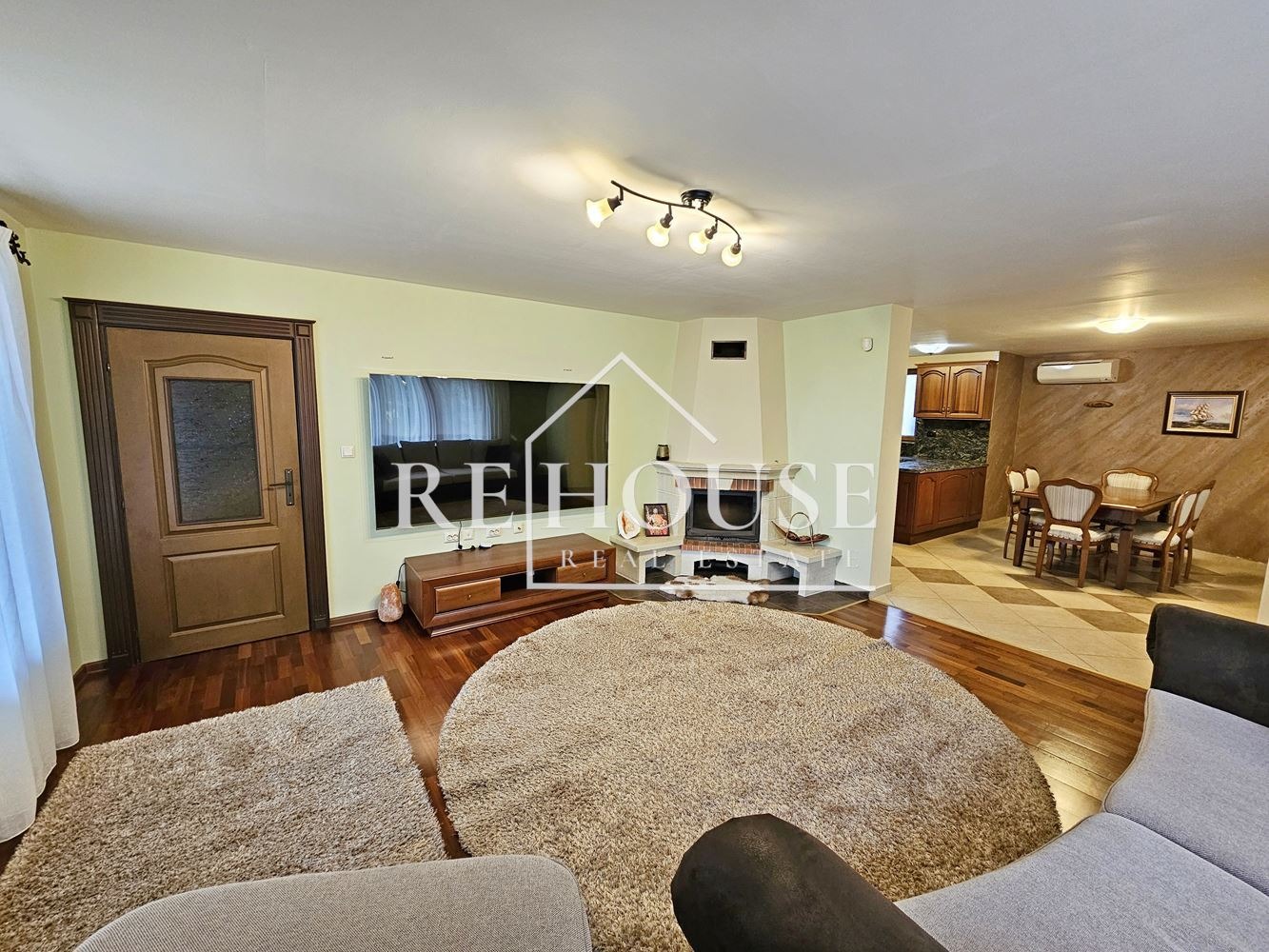 Продава КЪЩА, гр. Варна, м-т Долна Трака, снимка 2 - Къщи - 53507202