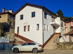 Casa Ustovo, Smolyan 1