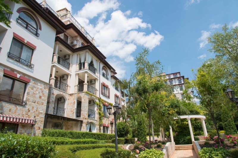 Продается  2 спальни область Бургас , Свети Влас , 75 кв.м | 58916396 - изображение [3]