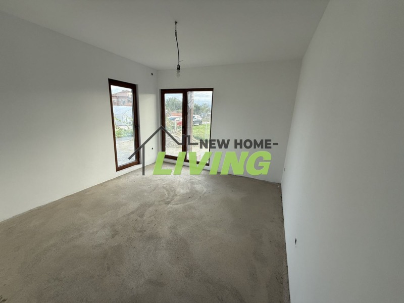 Продава КЪЩА, с. Цалапица, област Пловдив, снимка 12 - Къщи - 52373560