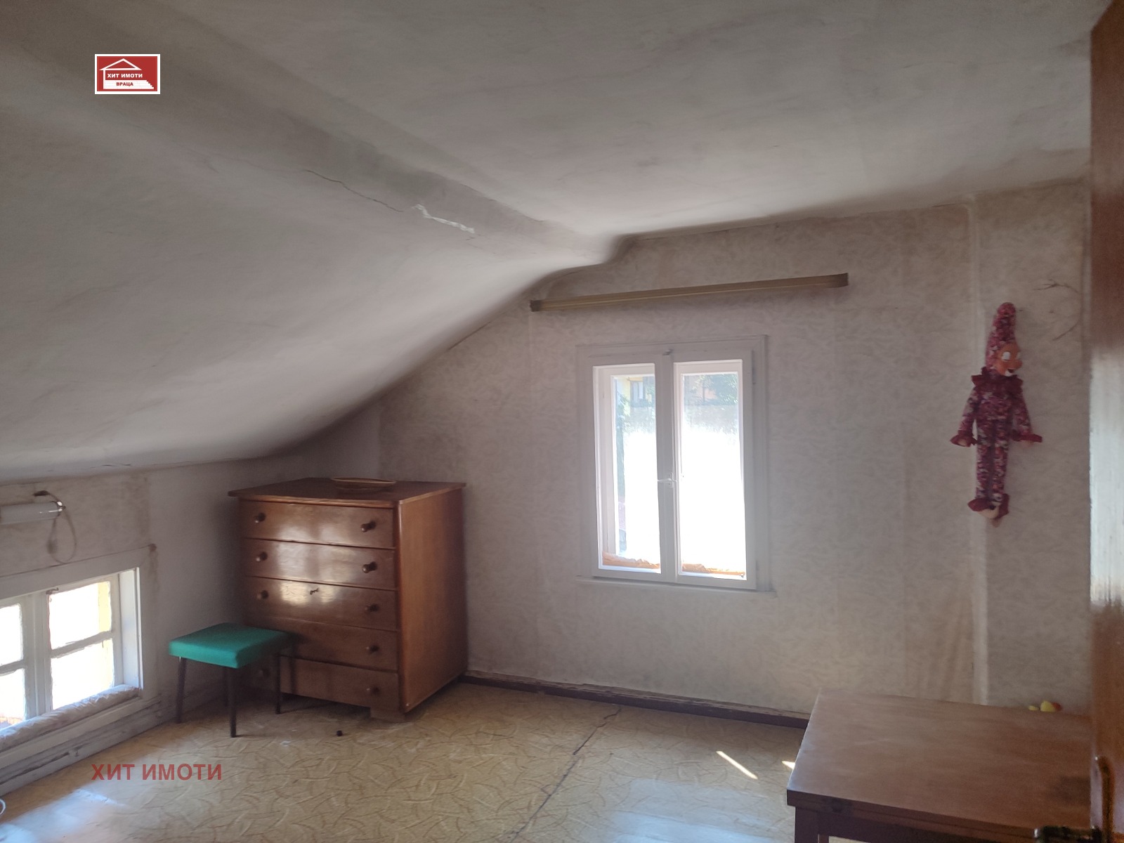 Продава ЕТАЖ ОТ КЪЩА, гр. Враца, Център, снимка 9 - Етаж от къща - 55389897