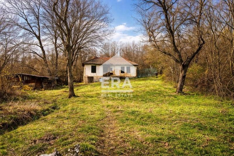 Продава КЪЩА, гр. Годеч, област София област