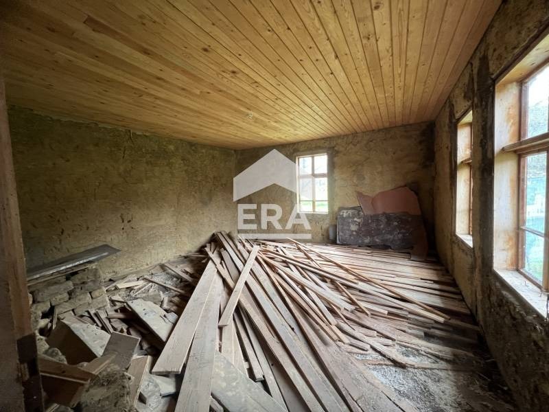 Продава КЪЩА, гр. Годеч, област София област, снимка 5 - Къщи - 52690659