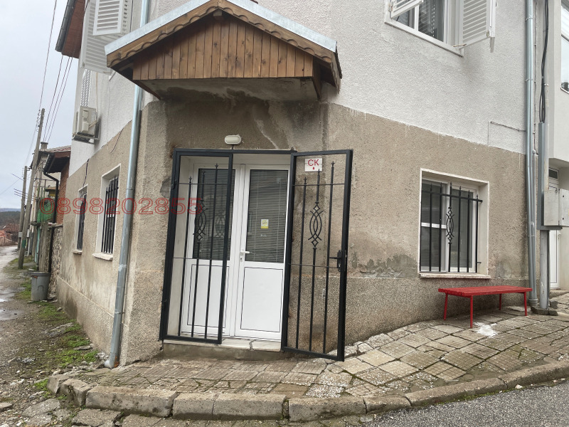 Продава МАГАЗИН, с. Сестримо, област Пазарджик, снимка 10 - Магазини - 53267772