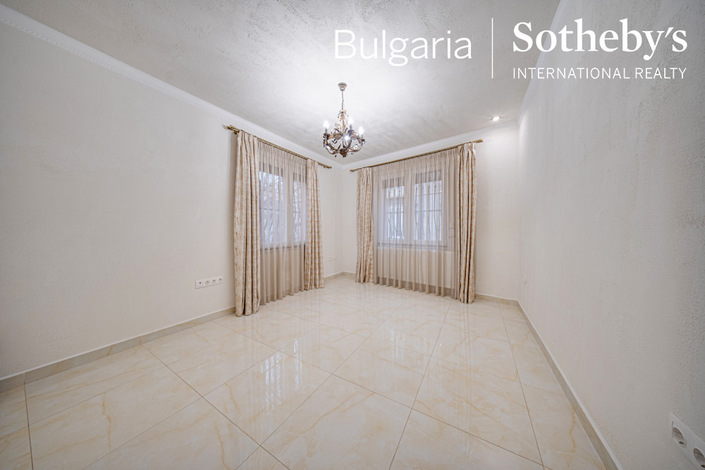 Продава ОФИС, гр. София, Оборище, снимка 11 - Офиси - 54517369