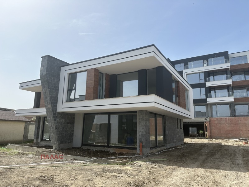 Продава КЪЩА в град Бургас, Крайморие - 189 кв.м / 227 076 € » 444 122.05 лв., ПАЛАС